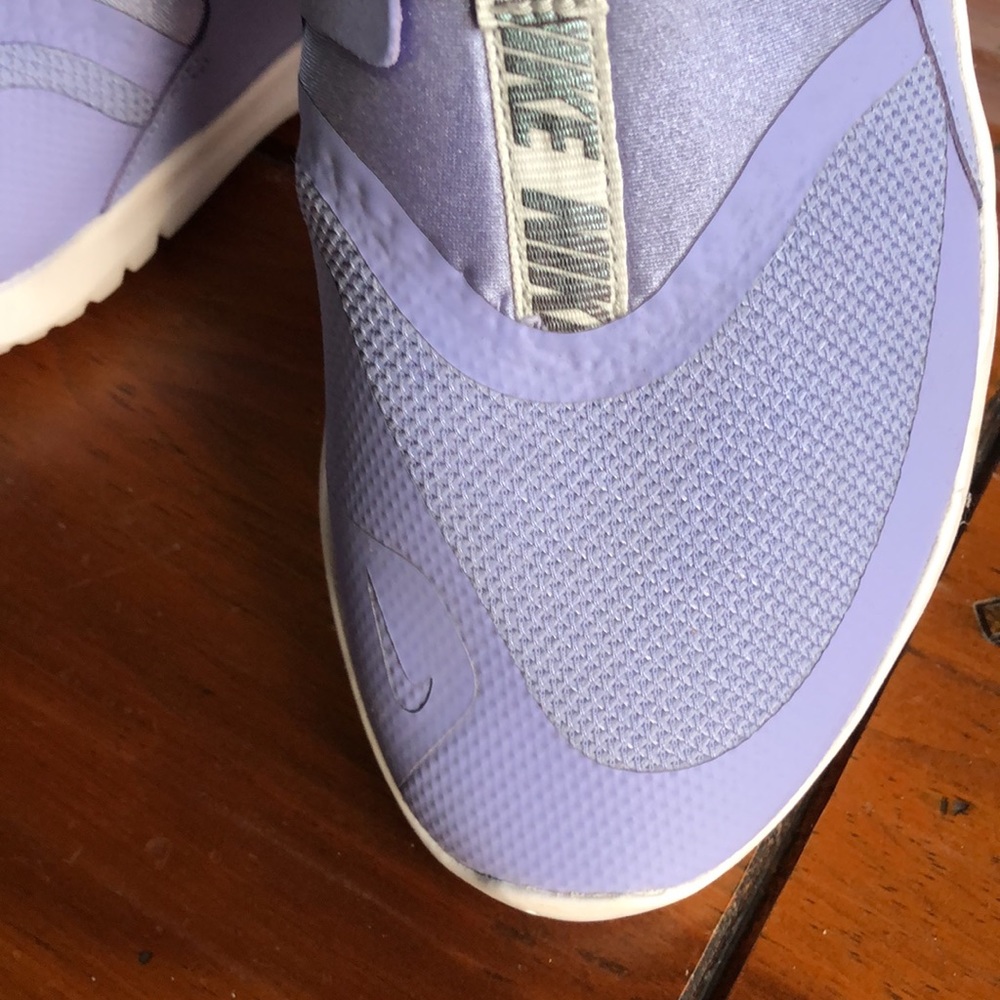 Nike Flex Runner - image 2